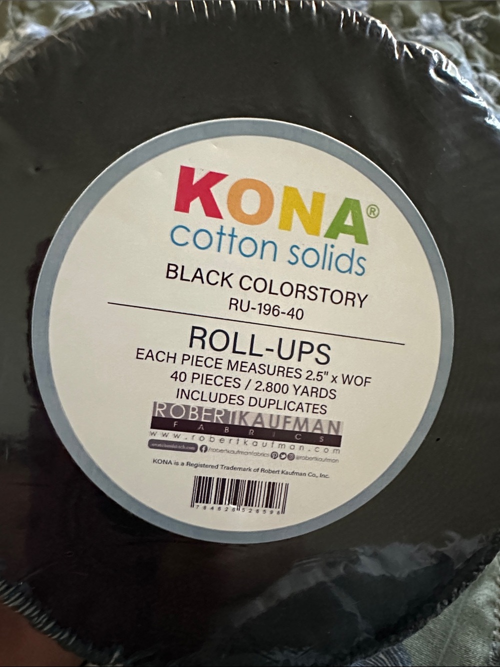 Quilting Kona Cotton Solids Black Roll-Up Fabric for quilting